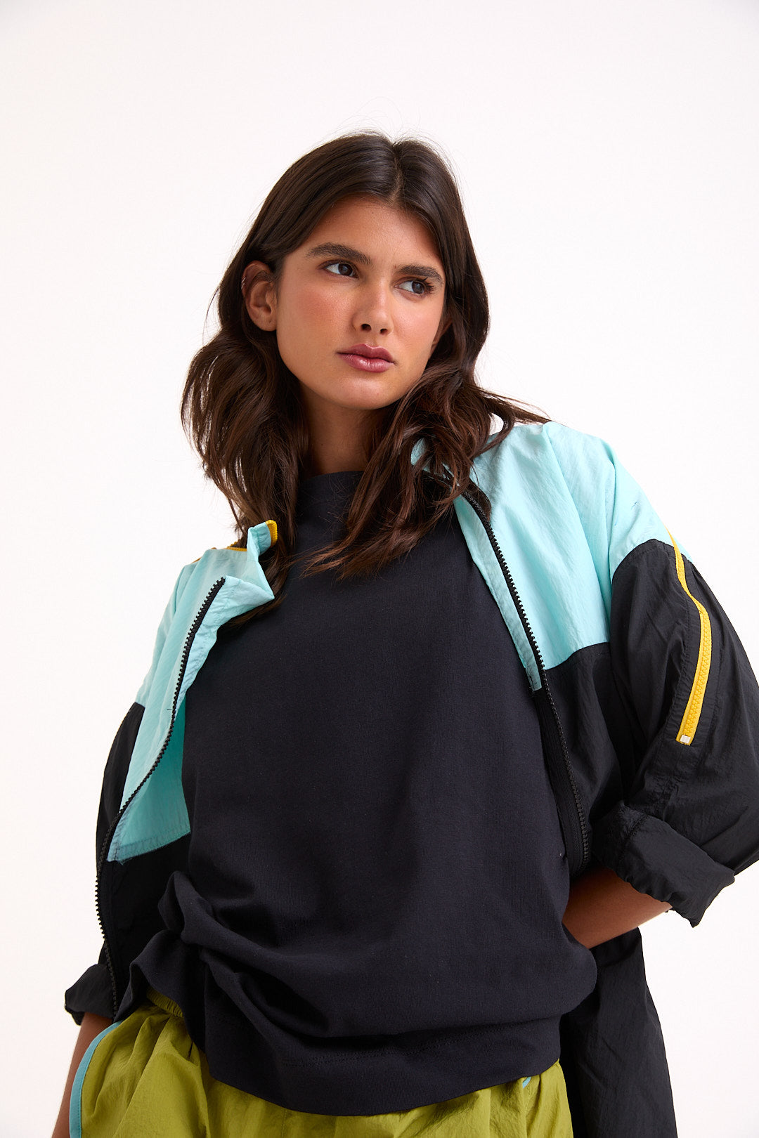 Jaqueta Feminina Bicolor Preta e Azul Frutoze
