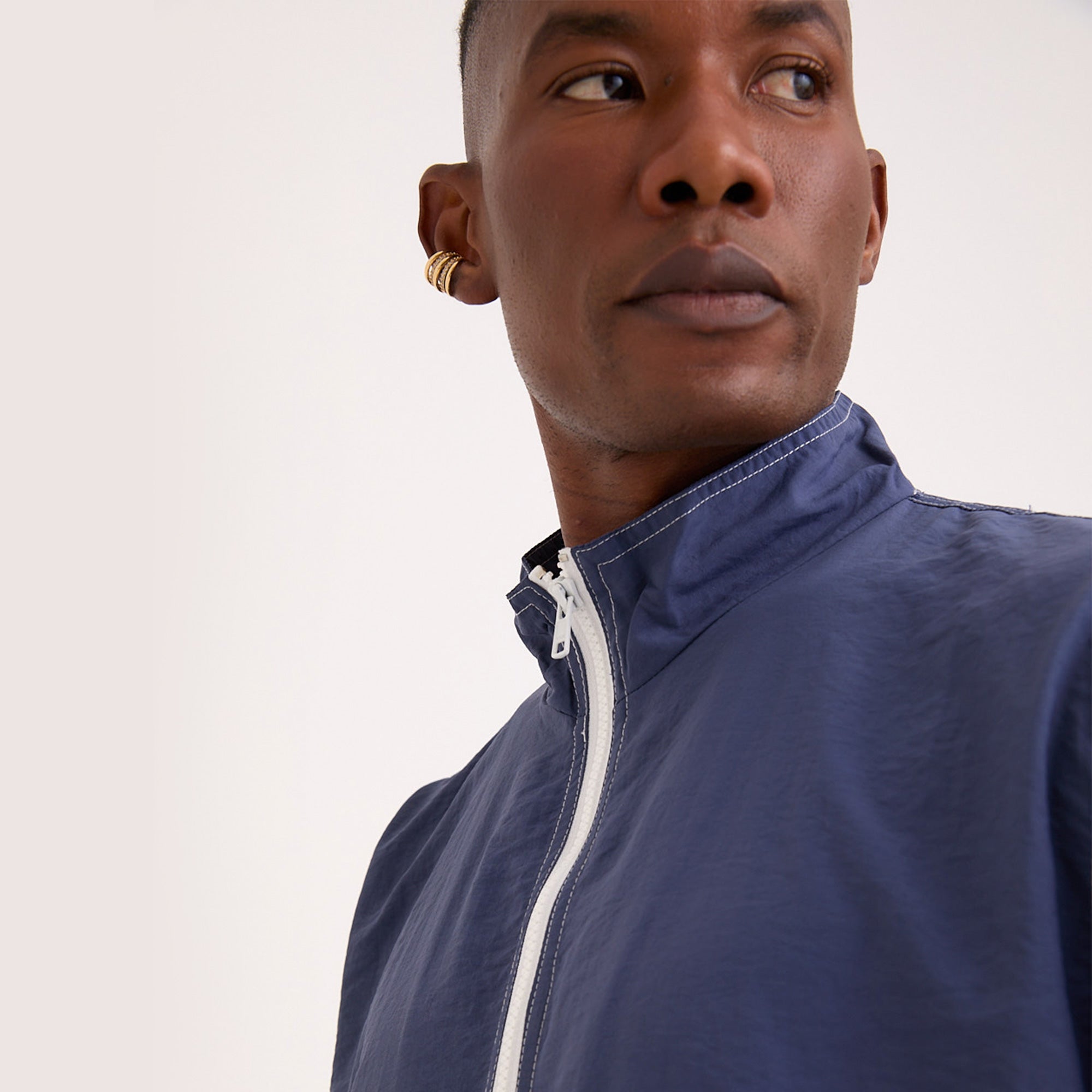 Jaqueta Corta Vento Masculina Sustentável Azul Frutoze